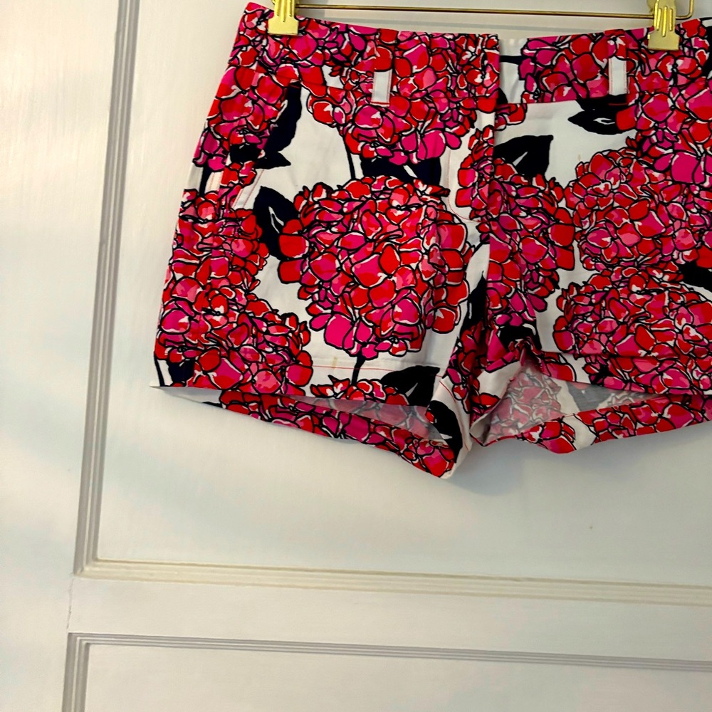 Lilly Putlizer, brand new/ unworn short, cotton , size 0